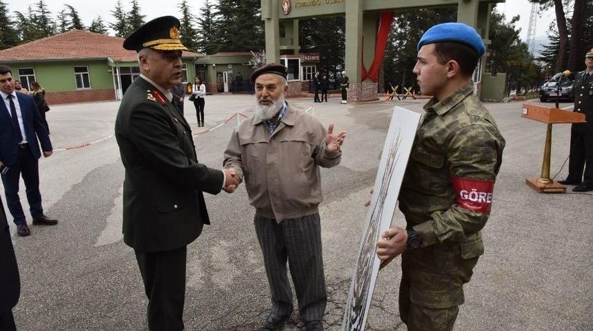 Hat Sanat&ccedil;ısı Eyisara&ccedil;&rsquo;tan Mehmet&ccedil;ik&rsquo;e Destek