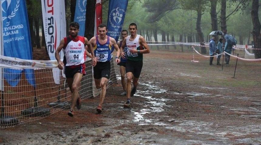 Darıcalı Milli Atlet Balkan Şampiyonu Oldu