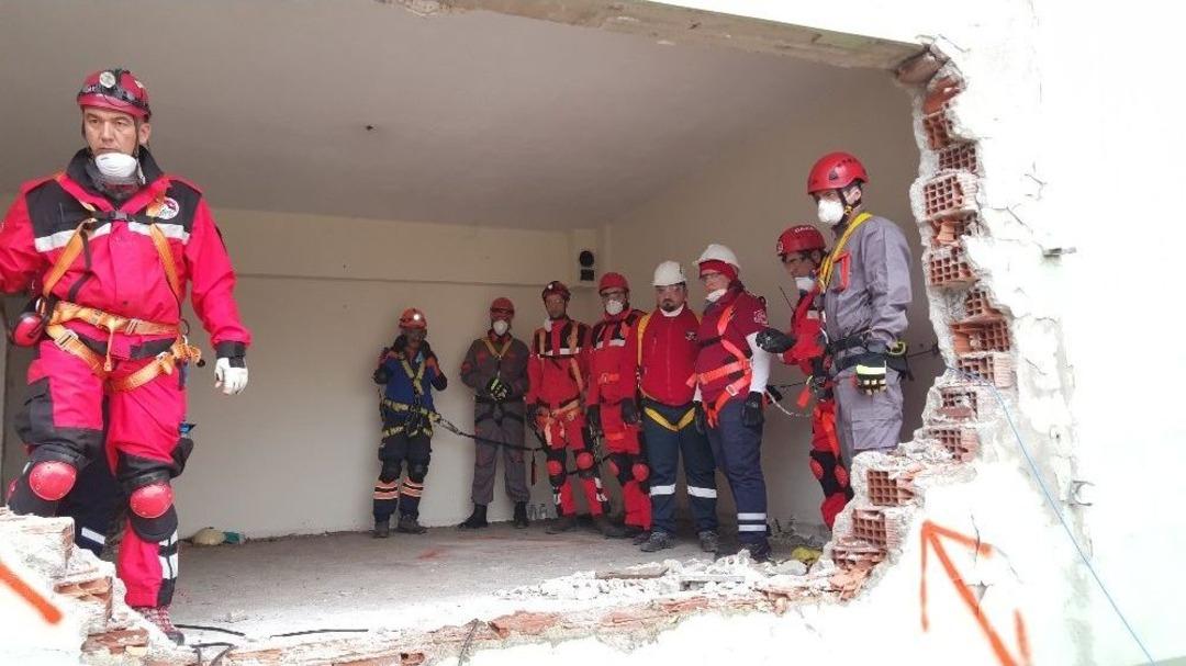 Tatbikat Ger&ccedil;eğini Aratmadı