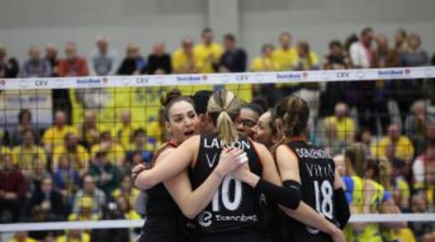 Eczacıbaşı Vitra, Cev Kupası&rsquo;nda Final Yolunda