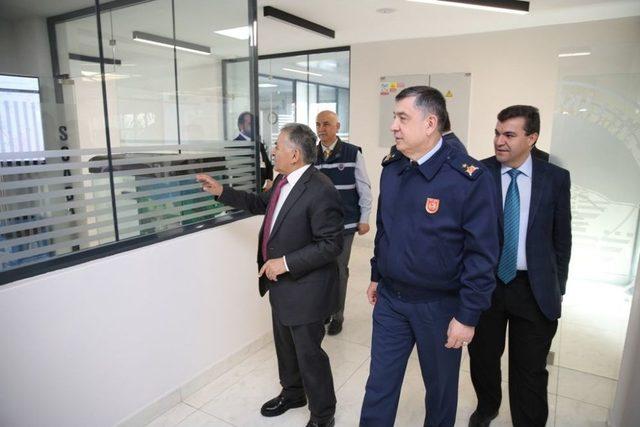 Hava Tuğgeneral Ercan Teke’den Memduh Büyükkılıç’a Nezaket Ziyareti