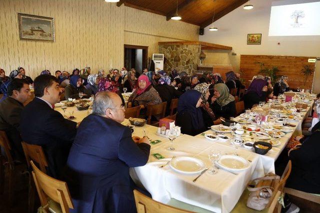 Başkan Fadıloğlu, Yetim Annelerin Anneler Günü’nü Kutladı