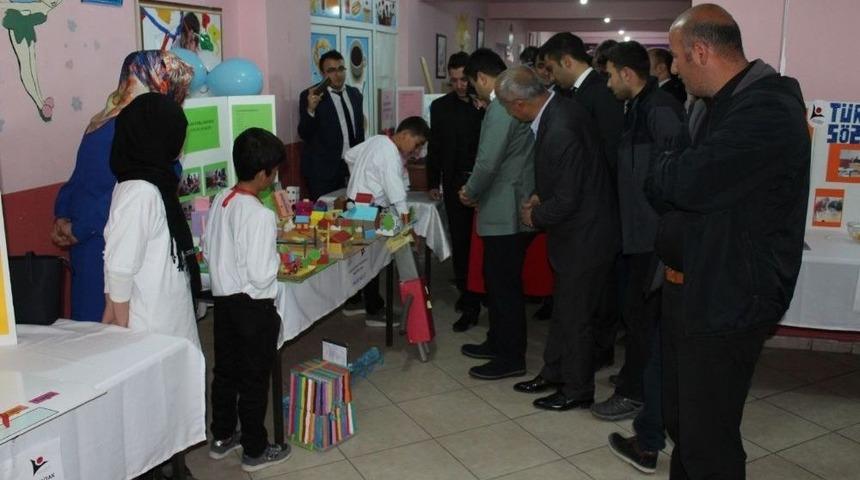 Çaldıran’da ‘tübitak 4006 Bilim Fuarı’ Sergisi