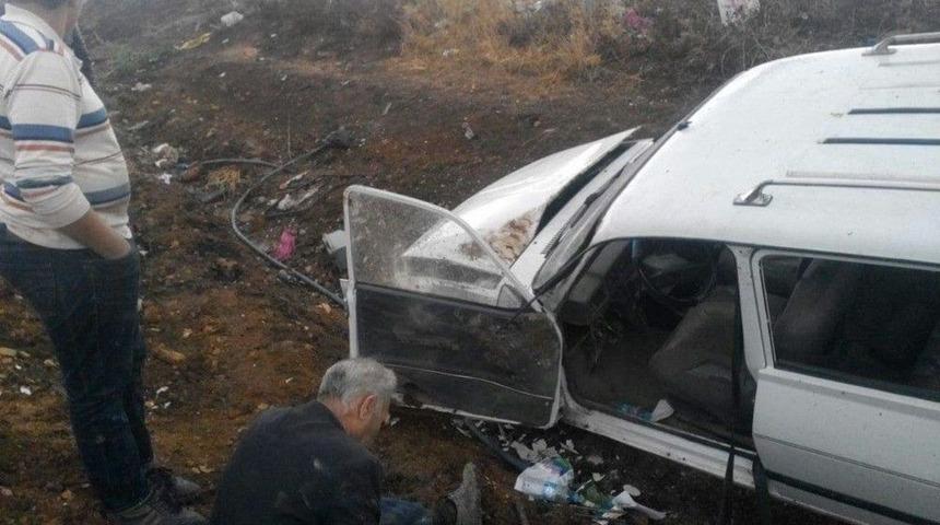 Takla Atan Otomobilin S&uuml;r&uuml;c&uuml;s&uuml; Yaralandı