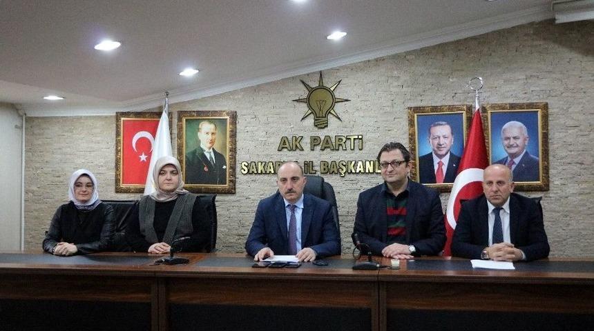 Ak Parti Sakarya İl Başkanlığı, Yaşlılar Haftası&rsquo;nda B&uuml;y&uuml;klerini Unutmadı