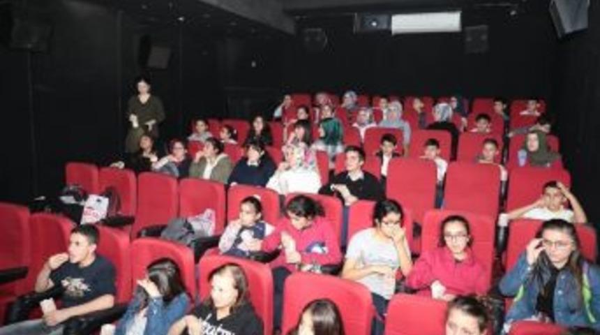 Fatsa&rsquo;da &Ccedil;ocukların Sinema Keyfi