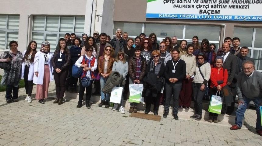 Burhaniye&rsquo;de Tıbbı Ve Aromatik Bitki Yetiştiriciliği Kursu A&ccedil;ıldı