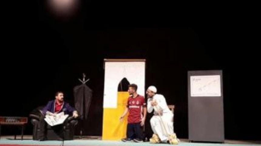 Vedaş Ekiplerinden Tiyatro G&ouml;sterisi