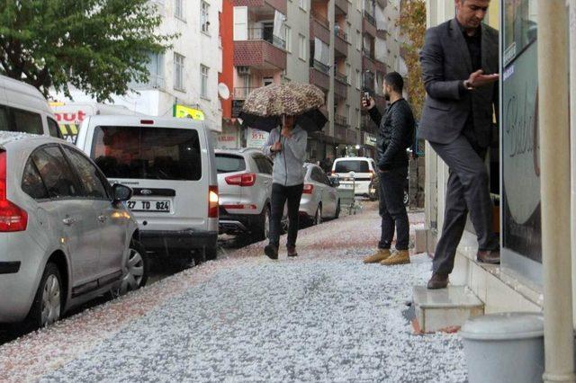 Siirt&rsquo;te Fındık B&uuml;y&uuml;kl&uuml;ğ&uuml;nde Dolu Yağdı 2