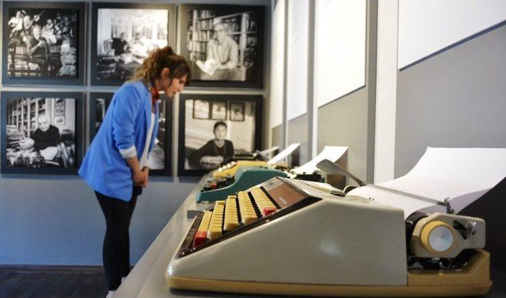 Edebiyat Müzesi Kapılarını Açtı G2