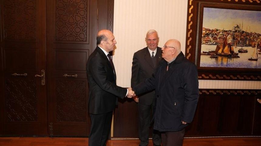 Vali Çiftçi, Yaşlılar İle Bir Araya Geldi