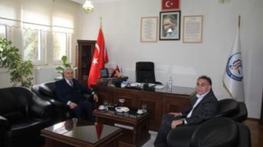 Emniyet M&uuml;d&uuml;r&uuml; Artunay, Kardelen Kolejini Ziyaret Etti