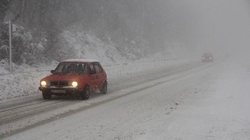 Tırların Bolu Dağı’na Girmesine İzin Verilmiyor