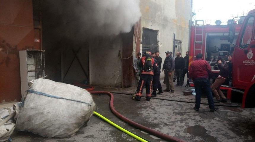 Bakırköy’de Korkutan Yangın