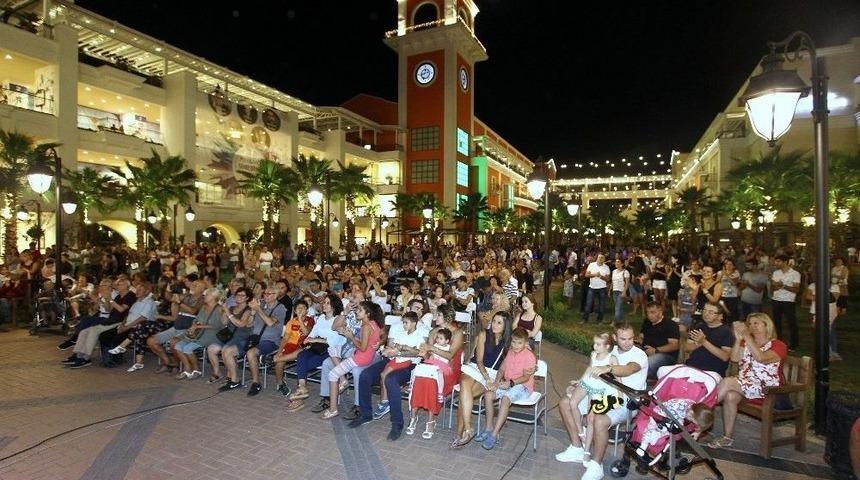 Yılın Avm&rsquo;si &Ouml;d&uuml;l&uuml; İzmir&rsquo;e