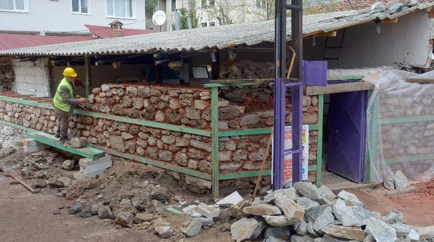 Osmangazi Belediyesi Eski Bursa&rsquo;yı G&uuml;n Y&uuml;z&uuml;ne &Ccedil;ıkarıyor