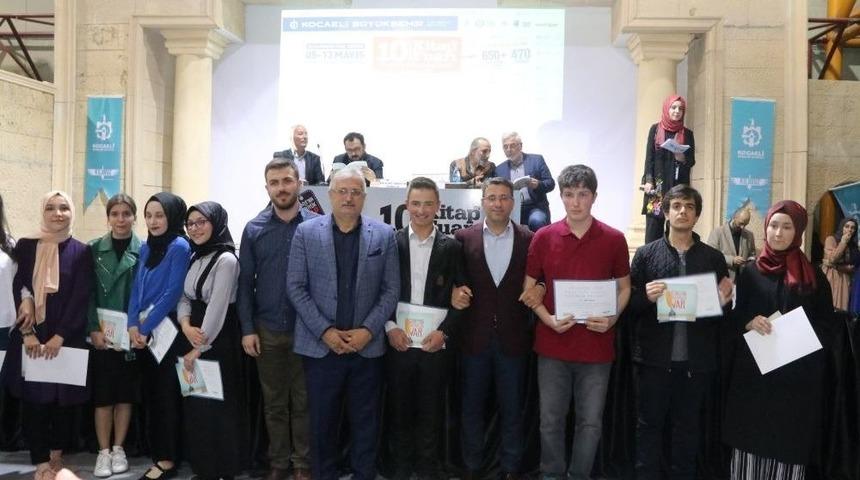 Kılavuz Gen&ccedil;lik Akademi Lise Yazarlık Okulu Kapanış Programı Kitap Fuarında Yapıldı