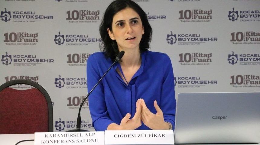 Araştırmacı Z&uuml;lfikar: Mutluluğa Giden Yol Kişinin Kendi Kişiliğini Tanımasıdır&rdquo;