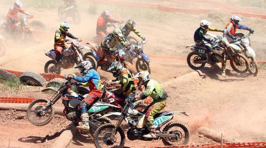 Kartepe&rsquo;li Sporcular İstanbul&rsquo;da Yarışacak