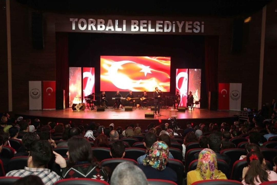 &Ccedil;anakkale Ruhu Torbalı&rsquo;da Canlandı