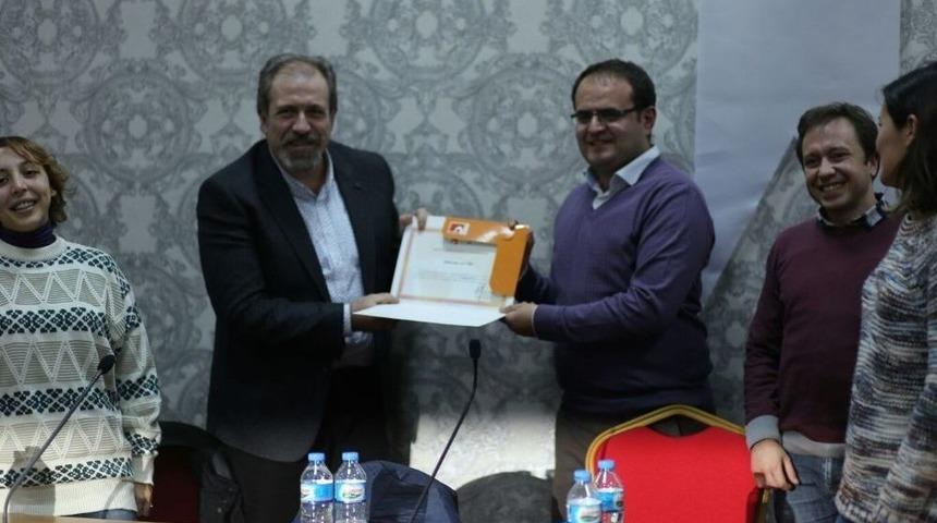 Tiyatro Oyuncularından &Uuml;niversitede S&ouml;yleşi