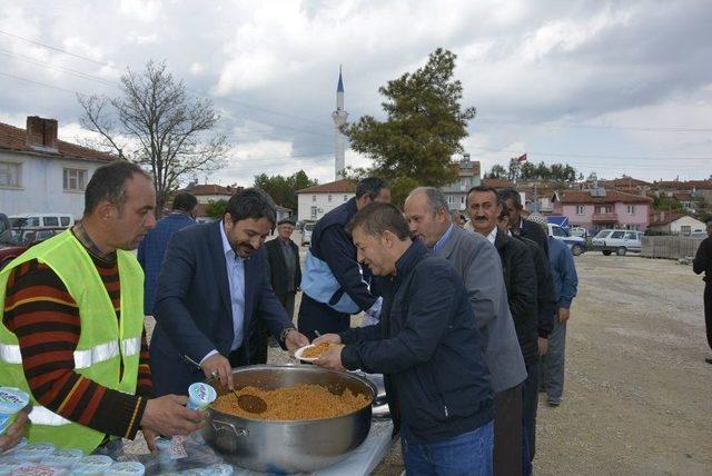 Kırka’da Cuma Namazı Sonrası Bolluk Ve Bereket İçin Yağmur Duası Edildi