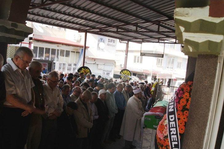 Aydınlı Genç Avukat Toprağa Verildi G3