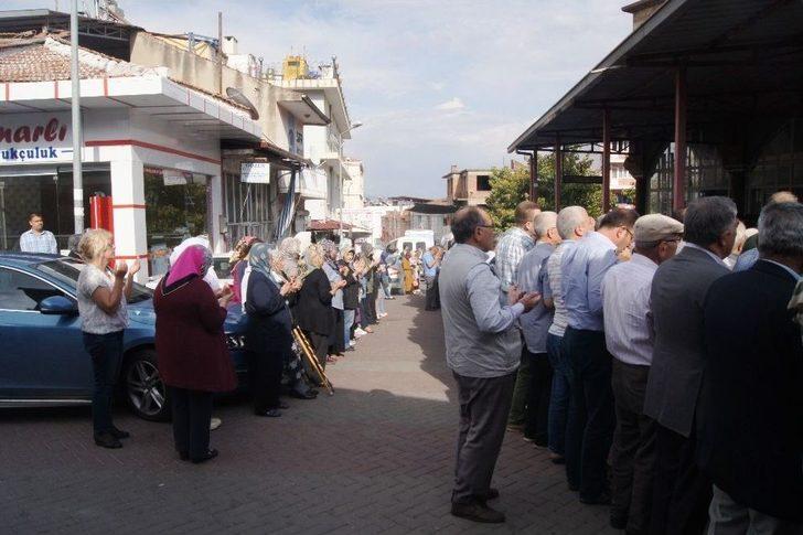 Aydınlı Genç Avukat Toprağa Verildi G4