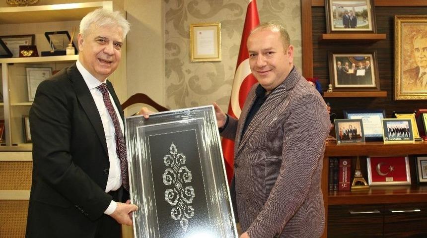 Makedon Bakandan T&uuml;rk İşadamlarına &Ccedil;ağrı