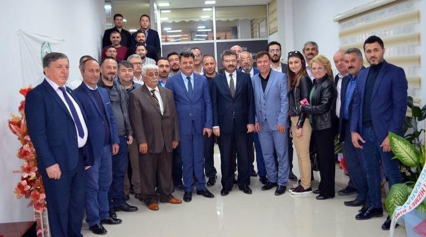 Ak Parti İl Başkanı Özmen’den Didim Esnaf Odasına Hayırlı Olsun Ziyareti