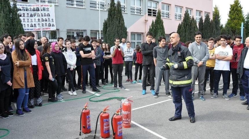 İtfaiye M&uuml;d&uuml;rl&uuml;ğ&uuml;&rsquo;nden Yangın Tatbikatı