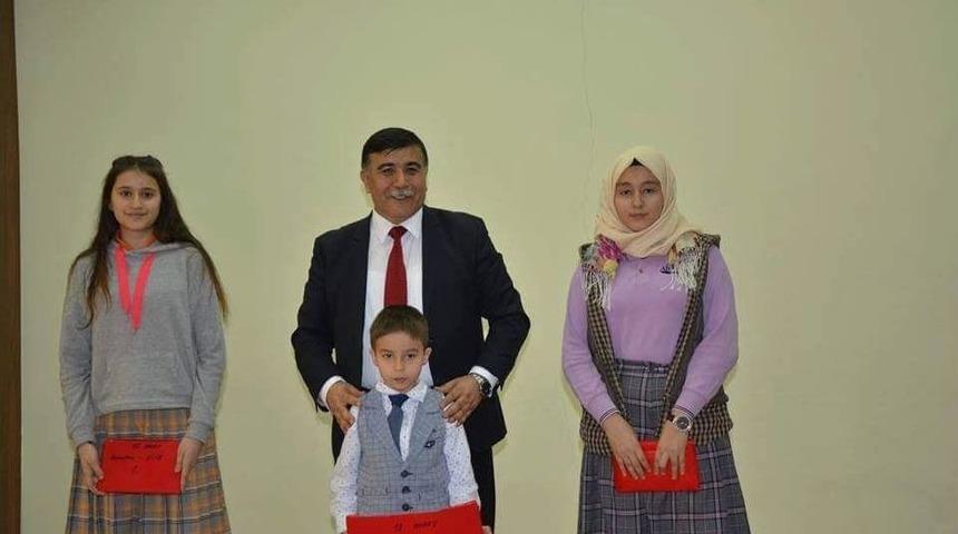 Emet’te Öğrenciler Ödüllendirildi