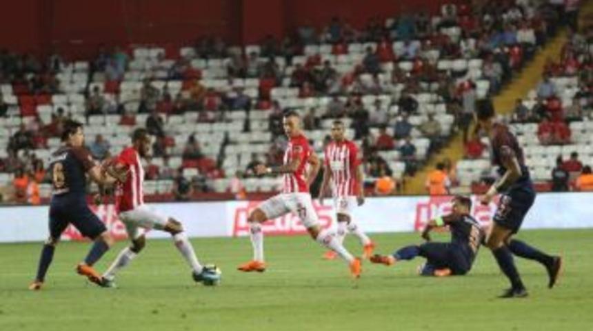 Antalyaspor, Medicol Başakşehir İle 24. Kez Karşılaşıyor