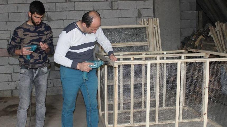 İpek B&ouml;cek&ccedil;iliği İ&ccedil;in Malzeme Dağıtımı Yapıldı