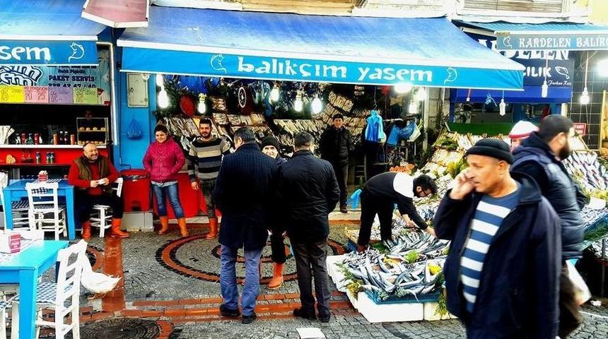 Kesilmekten Kurtuldu, &Ccedil;arşının Maskotu Oldu