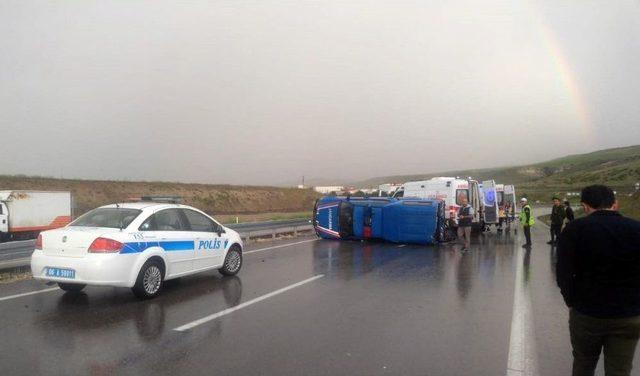 Beypazarı’nda Askeri Araç Devrildi: 5 Yaralı