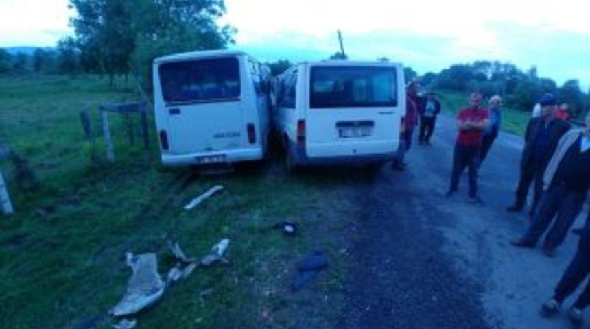 Zonguldak&rsquo;ta Trafik Kazası; 3 Yaralı