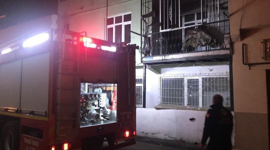 Psikolojik Destek G&ouml;ren Şahıs Kendi Evini Yakıp Ka&ccedil;tı