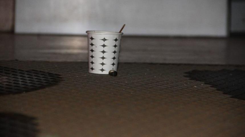 Gazi Mahallesinde Kaldırımda Y&uuml;r&uuml;yen Kişi Silahlı Saldırıya Uğradı