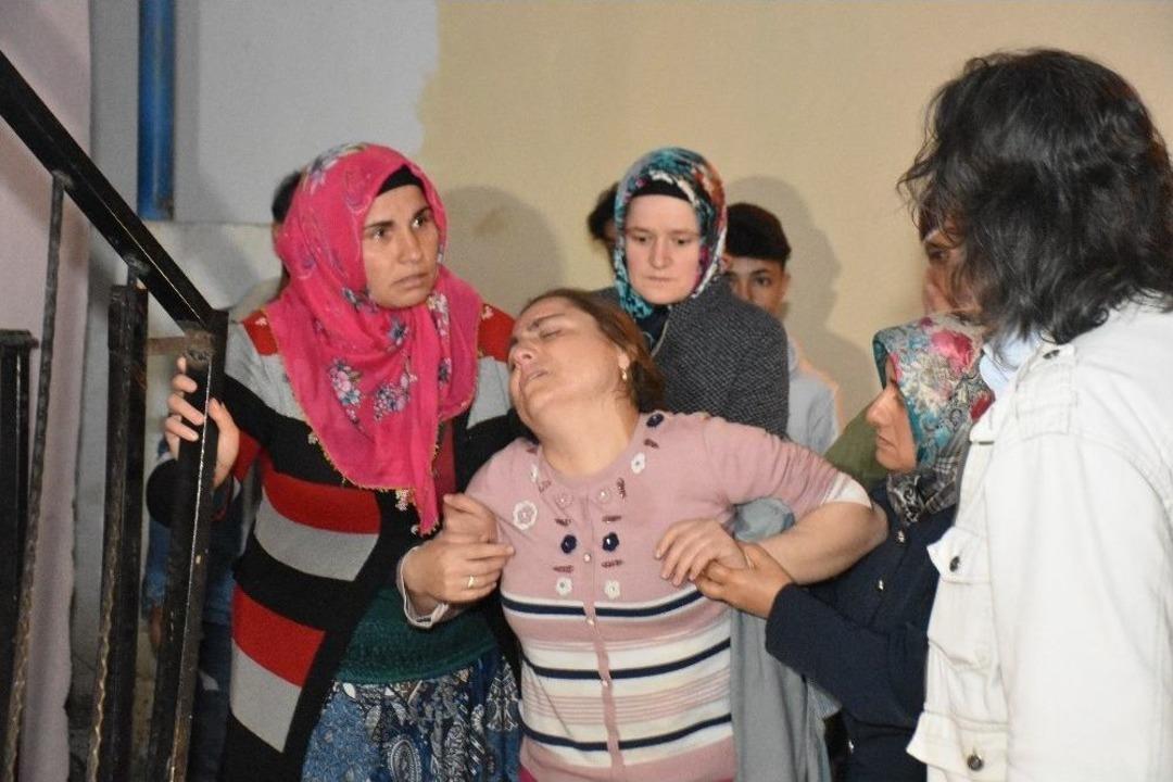 2,5 Yıl Sonra Oğlunun Acı Haberi Alan Annenin Feryatları Y&uuml;rekleri Dağladı