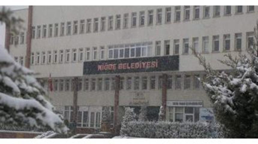 Niğde Belediyesi Ekipleri Kar Yağışına Hazır