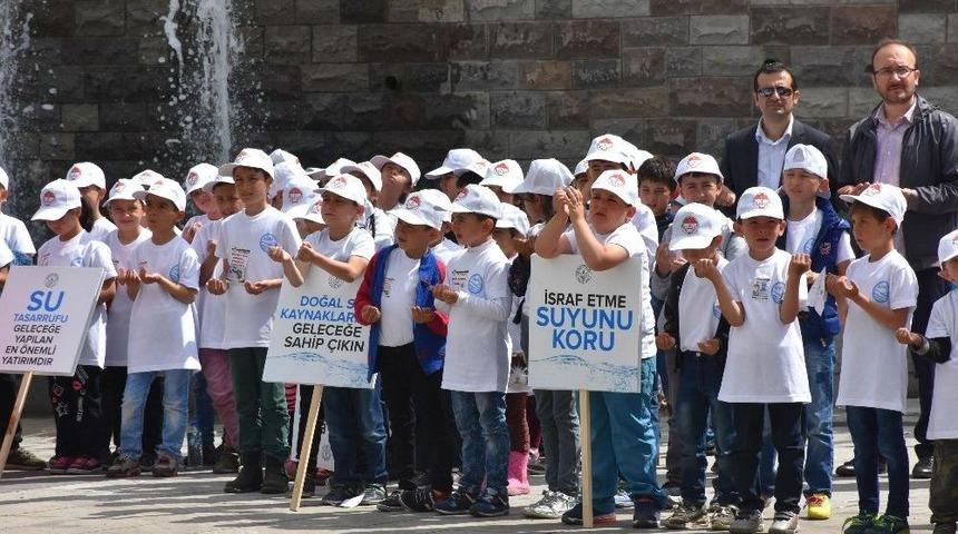 İlkokul &Ouml;ğrencilerinden Anlamlı Program