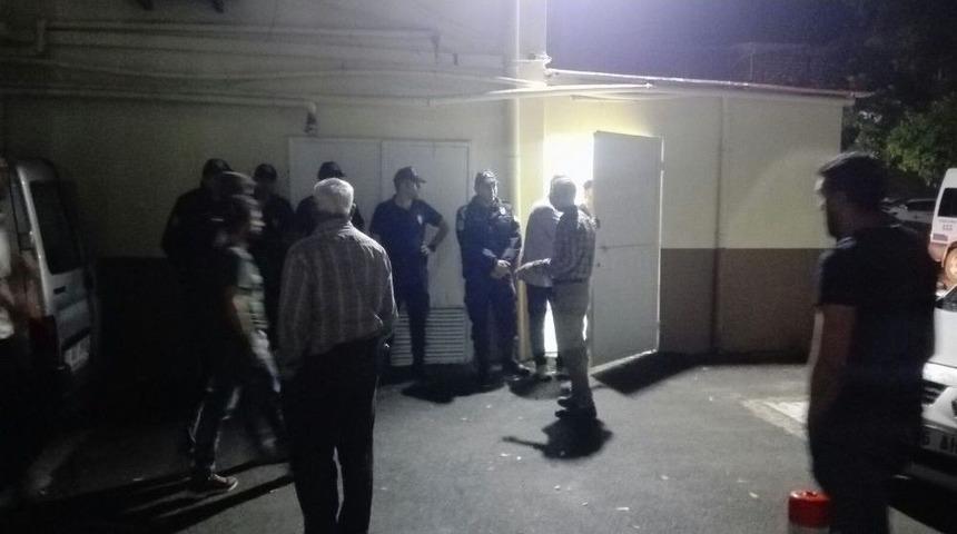 Otomobil Altında Kalan 3 Yaşındaki &Ccedil;ocuk Yaşamını Yitirdi