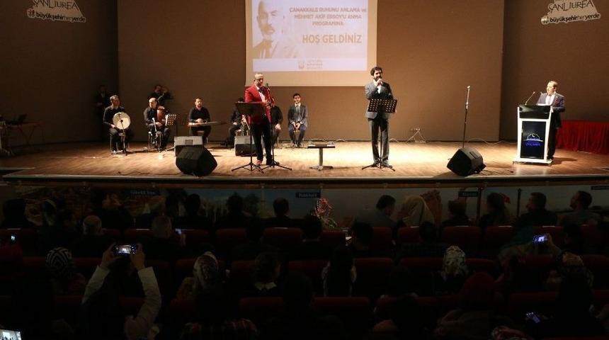 &Ccedil;anakkale Şehitleri Şiirlerle Anıldı