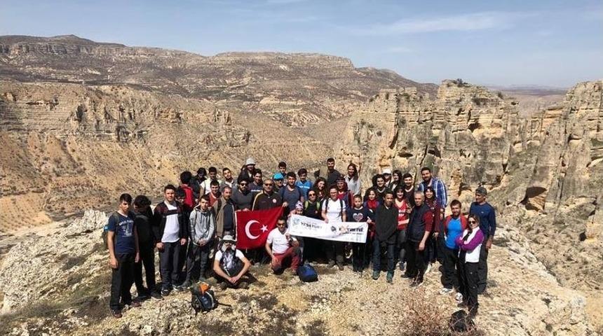 Ekstrem Dağcılık Ve Doğa Sporları Kul&uuml;b&uuml;&rsquo;nden &Ccedil;anakkale Zaferi Y&uuml;r&uuml;y&uuml;ş&uuml;