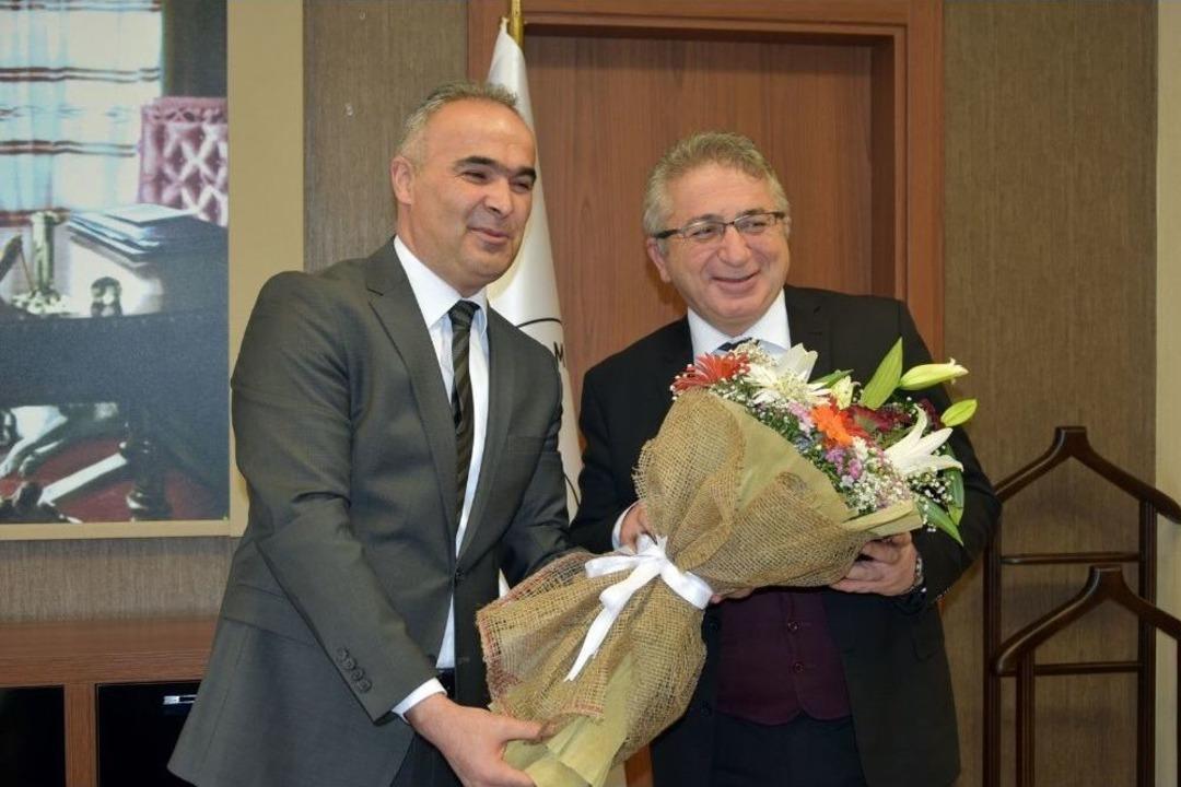 Isparta İl Milli Eğitim M&uuml;d&uuml;rl&uuml;ğ&uuml;&rsquo;nde Devir Teslim Yapıldı