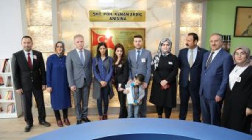 Şehidin İsmi K&uuml;t&uuml;phanede Yaşayacak.