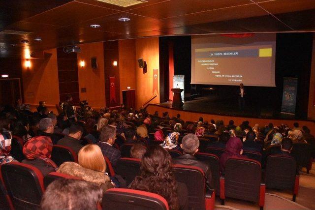 Kahta’da Stem Eğitim Semineri Düzenlendi