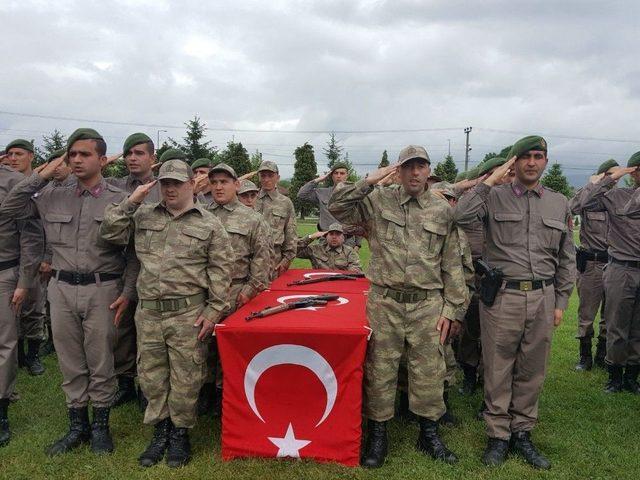 Çakı Gibi Asker Oldular