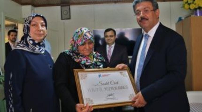 (&ouml;zel) "y&uuml;zyılın Annesi", Hayatını Engelli 4 &Ccedil;ocuğuna Adadı